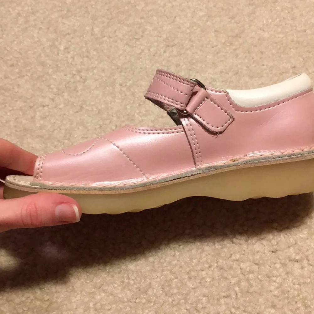 EUC girls sandals